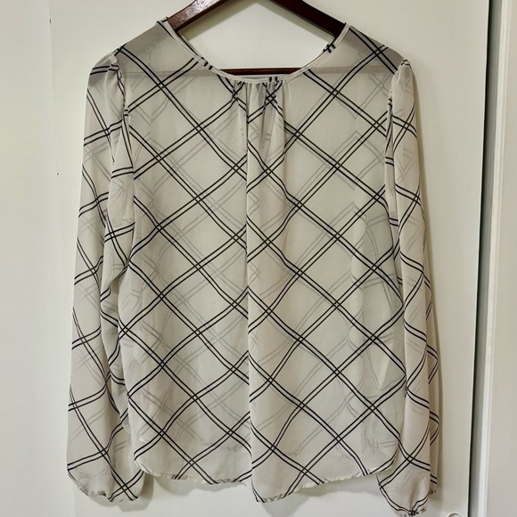 Banana Republic| Sheer Black & White Lightweight Blouse Sz L - Picture 4 of 5